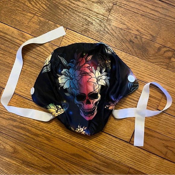 Accessories - Skull and Floral Scrub Caps